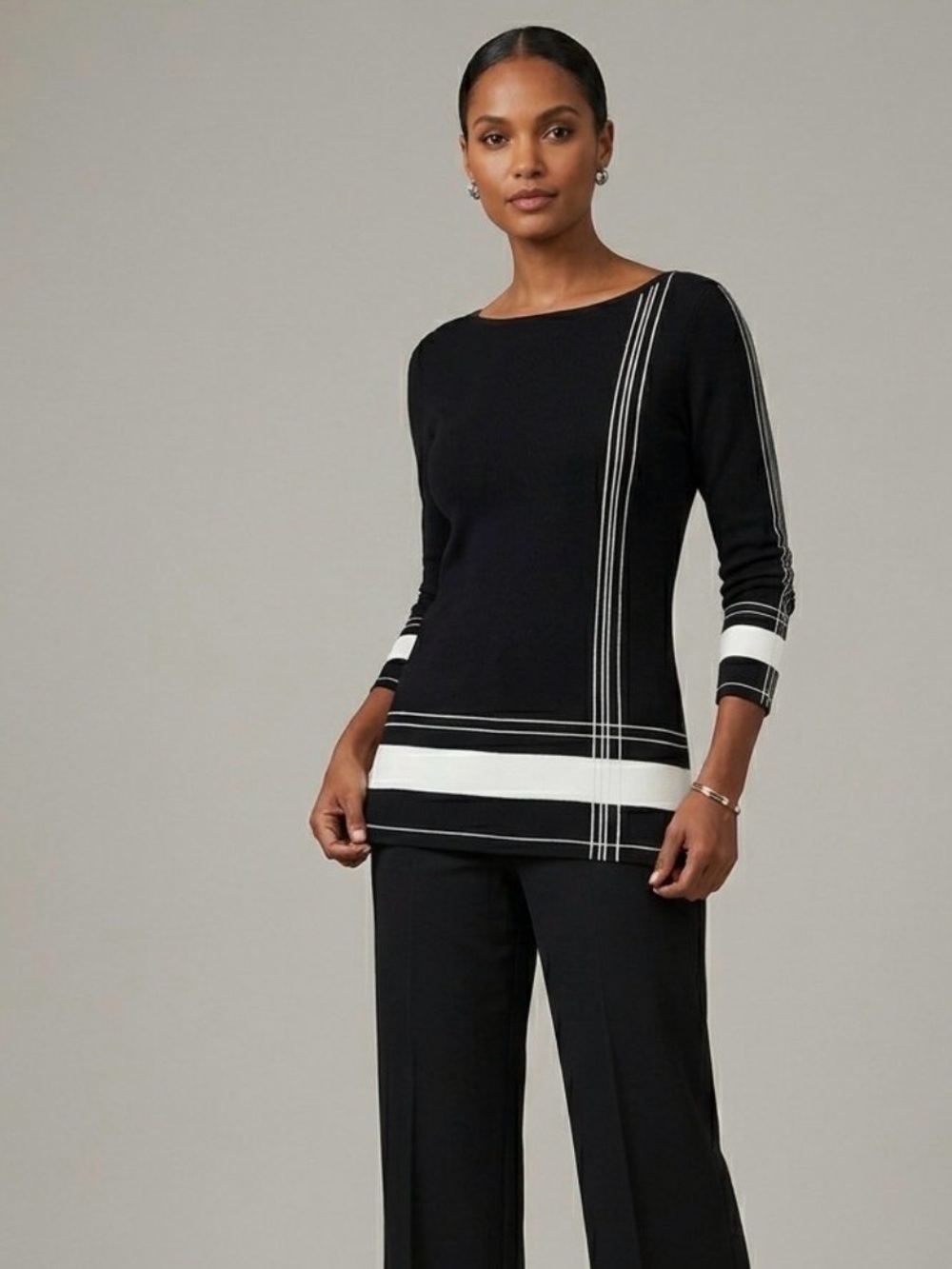 Sarah McKenzie Black & White Geometric Asymmetric Knit Sweater size S #551